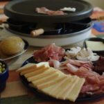 Raclette kann man auch ohne Fleisch vegetarisch zubereiten