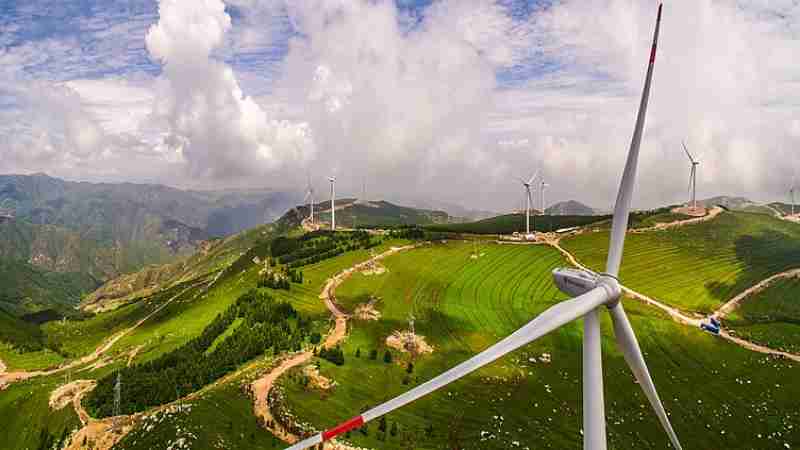 Renewable energy in China - Wind Farm in Guangling County, Shanxi, tags: china's carbon steady - CC BY-SA